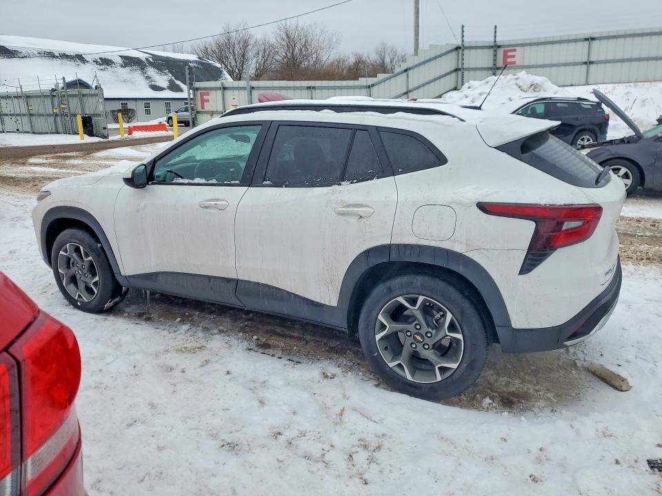 Photo 2 from auction – 2025 CHEVROLET TRAX with VIN KL77LHEP7SC160191