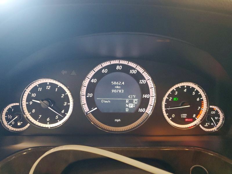Photo 9 from auction – 2010 MERCEDES-BENZ E with VIN WDDHF8HB2AA094079