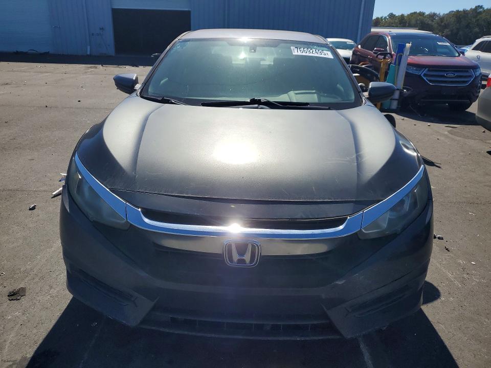 Photo 5 from auction – 2017 HONDA CIVIC with VIN 19XFC2F58HE040989
