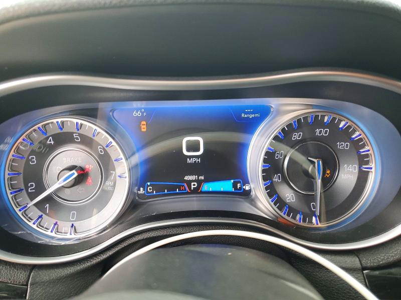 Photo 9 from auction – 2021 CHRYSLER 300 with VIN 2C3CCABG1MH585472