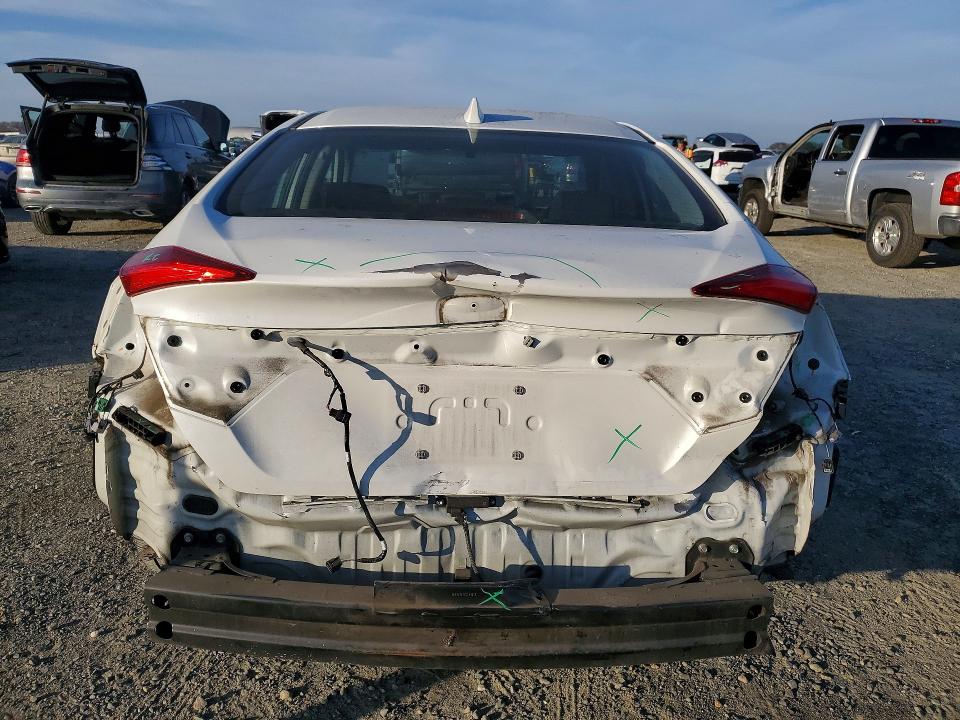 Photo 6 from auction – 2017 HONDA CIVIC with VIN 2HGFC2F72HH555543