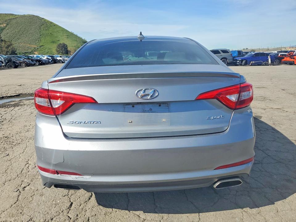 Photo 6 from auction – 2016 HYUNDAI SONATA with VIN 5NPE34AF9GH425270