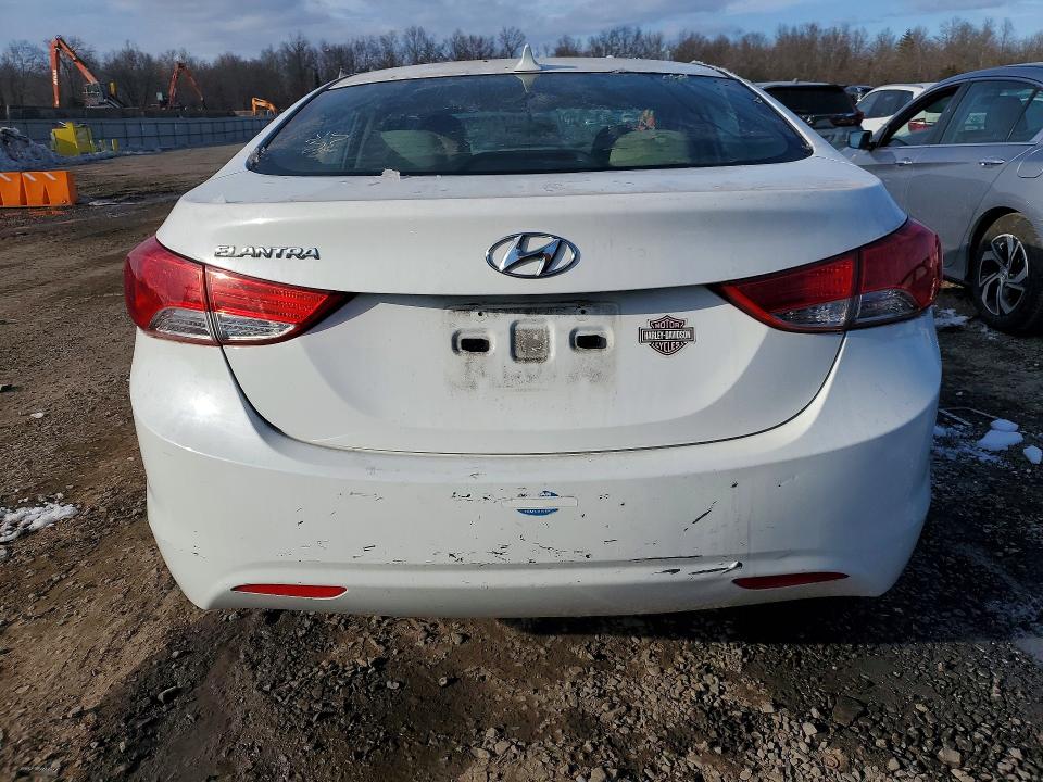 Photo 6 from auction – 2013 HYUNDAI ELANTRA with VIN 5NPDH4AE3DH201914