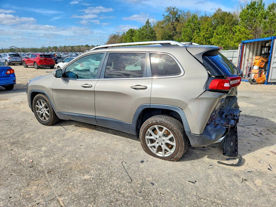 Photo 2 from auction – 2017 JEEP CHEROKEE with VIN 1C4PJLCS5HW541015