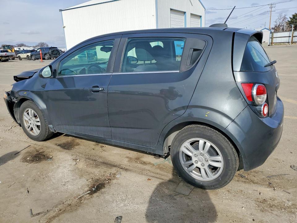 Photo 2 from auction – 2015 CHEVROLET SONIC with VIN 1G1JC6SH7F4195686