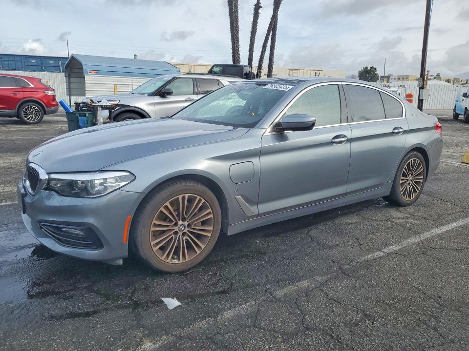 BMW 530E 2018 مع رقم تعريف المركبة WBAJA9C56JB252190 - صورة من المزاد
