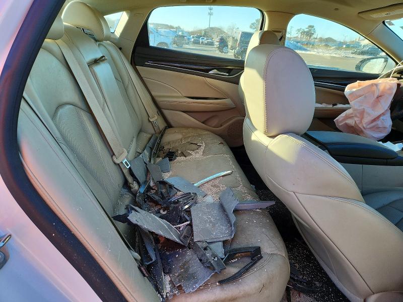 Photo 10 from auction – 2017 BUICK LACROSSE with VIN 1G4ZP5SS9HU172588