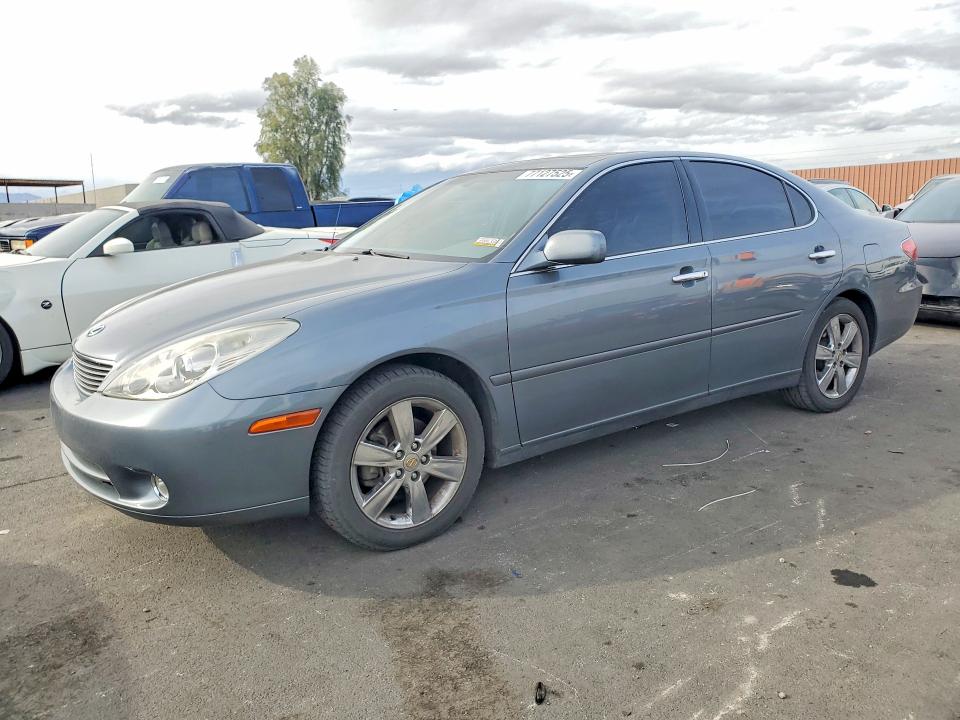 LEXUS ES 2005 with VIN JTHBA30G855139113 - Photo from auction
