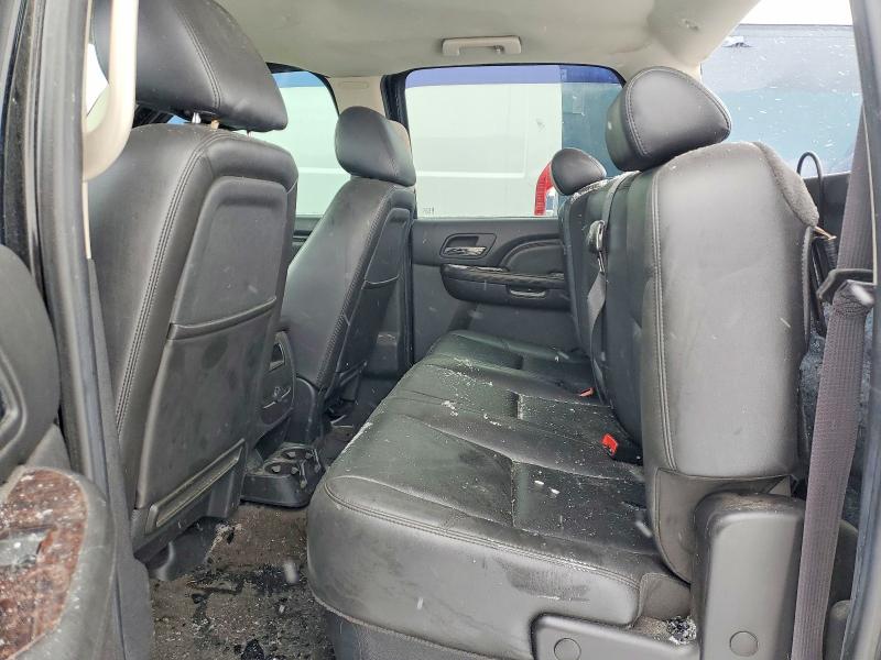 Photo 10 from auction – 2011 GMC SIERRA with VIN 1GT426C8XBF249289