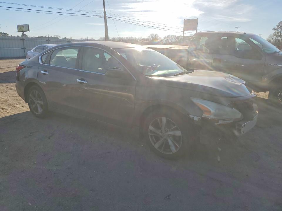 Photo 4 from auction – 2014 NISSAN ALTIMA with VIN 1N4AL3AP6EN225659
