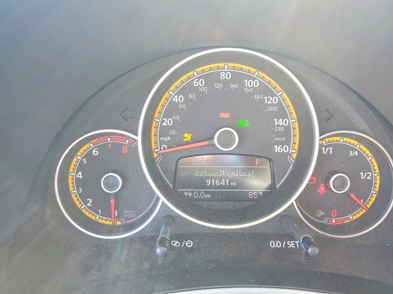 Photo 9 from auction – 2018 VOLKSWAGEN BEETLE with VIN 3VWSD7AT4JM703627