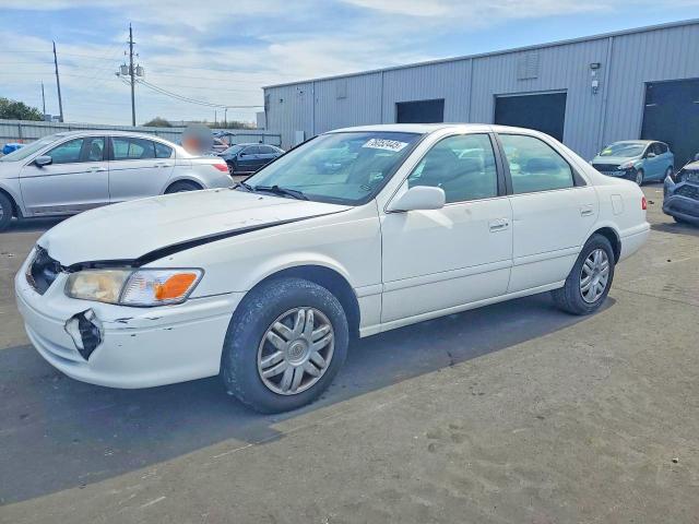 TOYOTA CAMRY LE 2001 with VIN 4T1BF22K91U964104 - Photo from auction