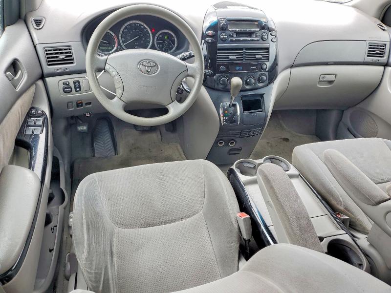 Photo 8 from auction – 2004 TOYOTA SIENNA CE with VIN 5TDZA23C54S049042