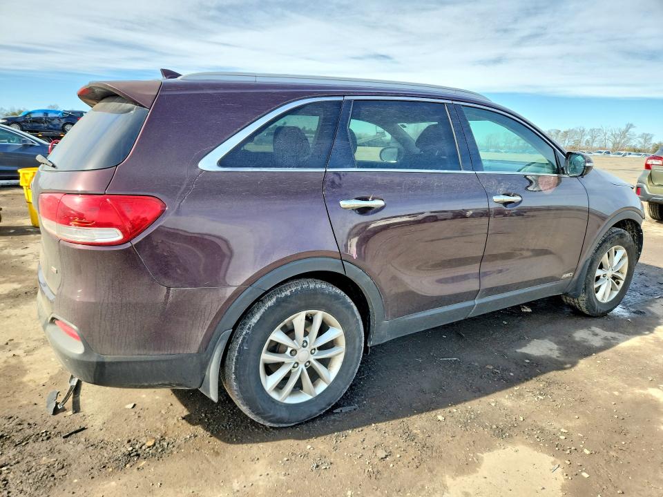 Photo 3 from auction – 2016 KIA SORENTO with VIN 5XYPGDA31GG020529
