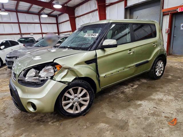KIA SOUL 2013 with VIN KNDJT2A67D7572111 - Photo from auction