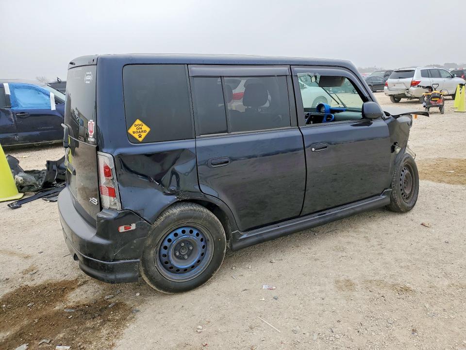 Photo 3 from auction – 2006 TOYOTA SCION with VIN JTLKT324864114755