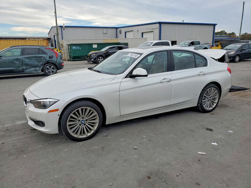 BMW 328 I 2015 with VIN WBA3A5G50FNS88359 - Photo from auction