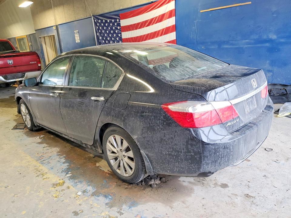 Photo 2 from auction – 2015 HONDA ACCORD EX with VIN 1HGCR2F79FA101884