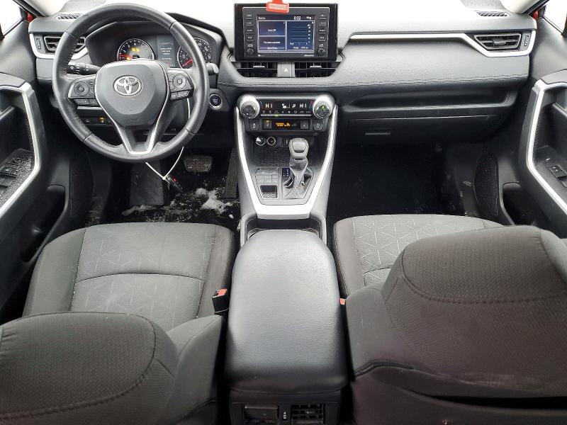 Photo 8 from auction – 2021 TOYOTA RAV4 with VIN 2T3P1RFV5MW232873