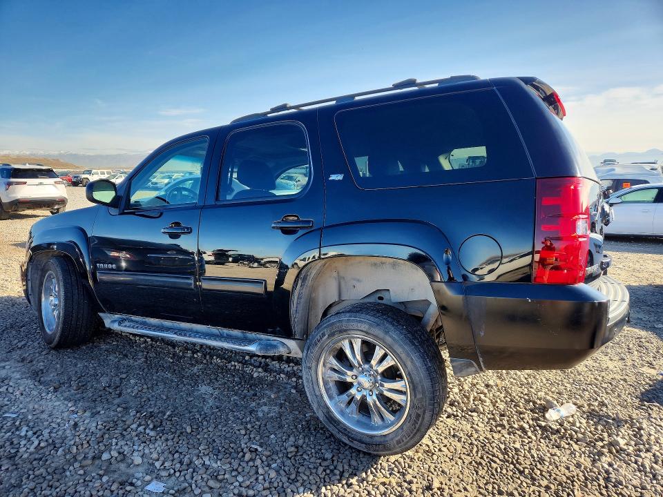 Photo 2 from auction – 2011 CHEVROLET TAHOE with VIN 1GNSKBE03BR365379