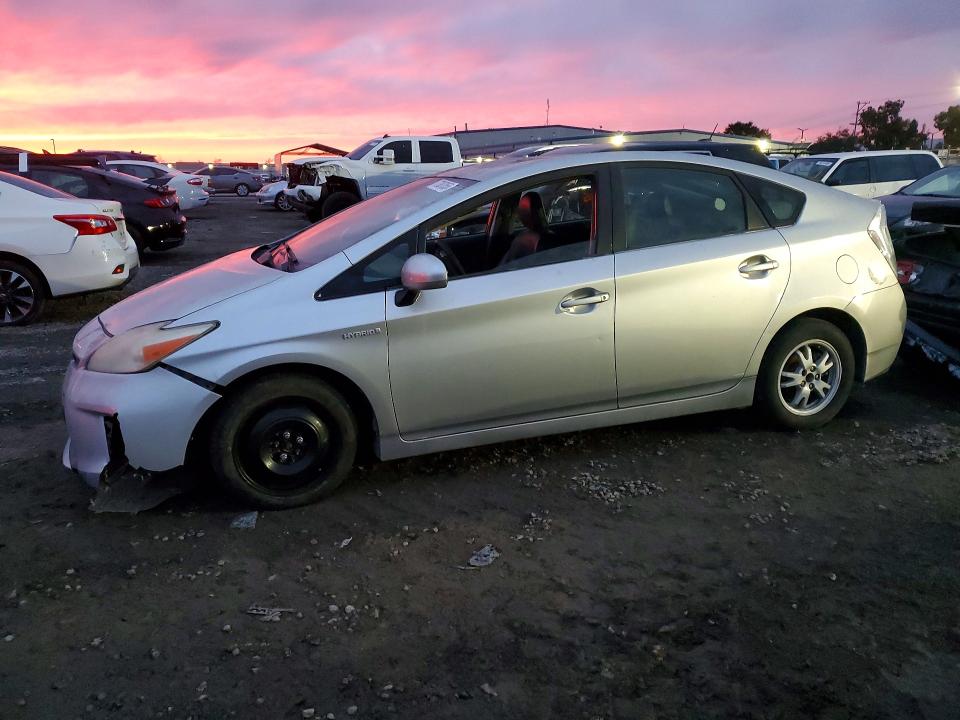 TOYOTA PRIUS 2011 с VIN JTDKN3DU0B0282944 - Фото с аукциона