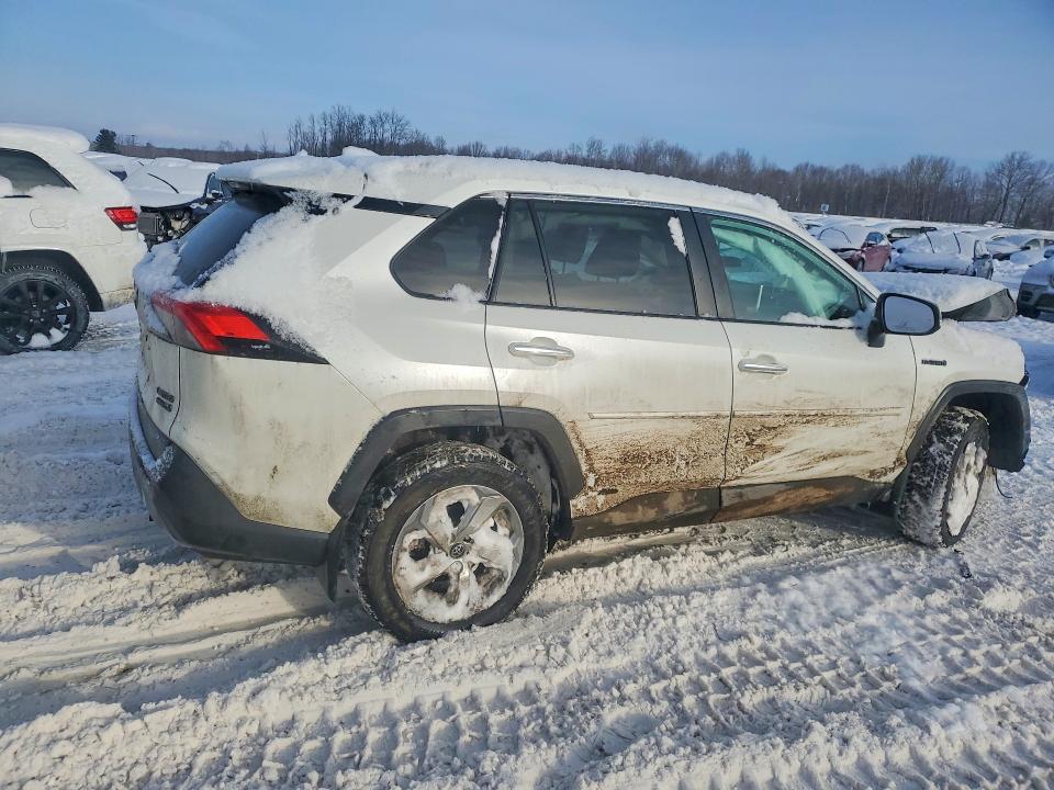 Photo 3 from auction – 2020 TOYOTA RAV4 with VIN 2T3DWRFV7LW049008