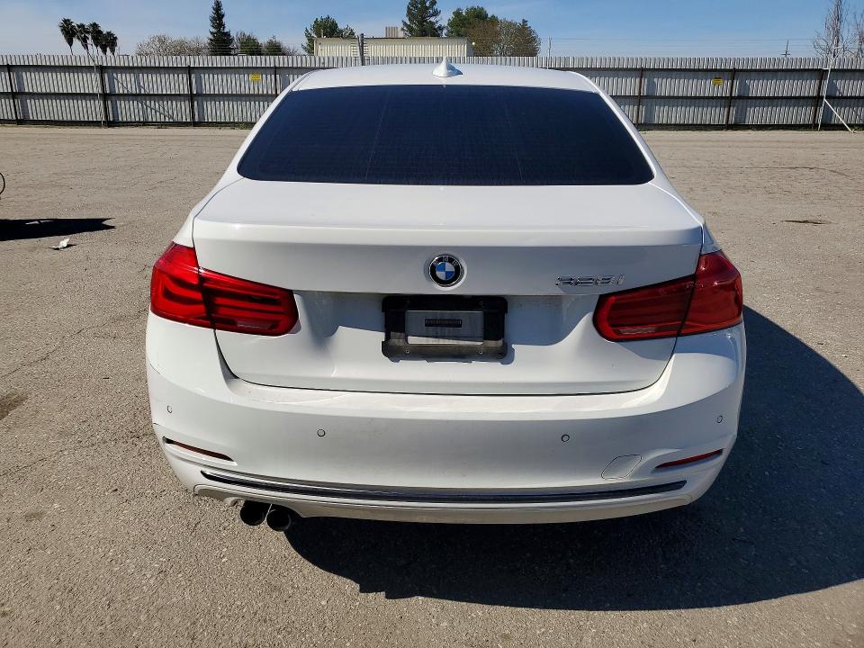Photo 6 from auction – 2016 BMW 328 with VIN WBA8E9G55GNT47425
