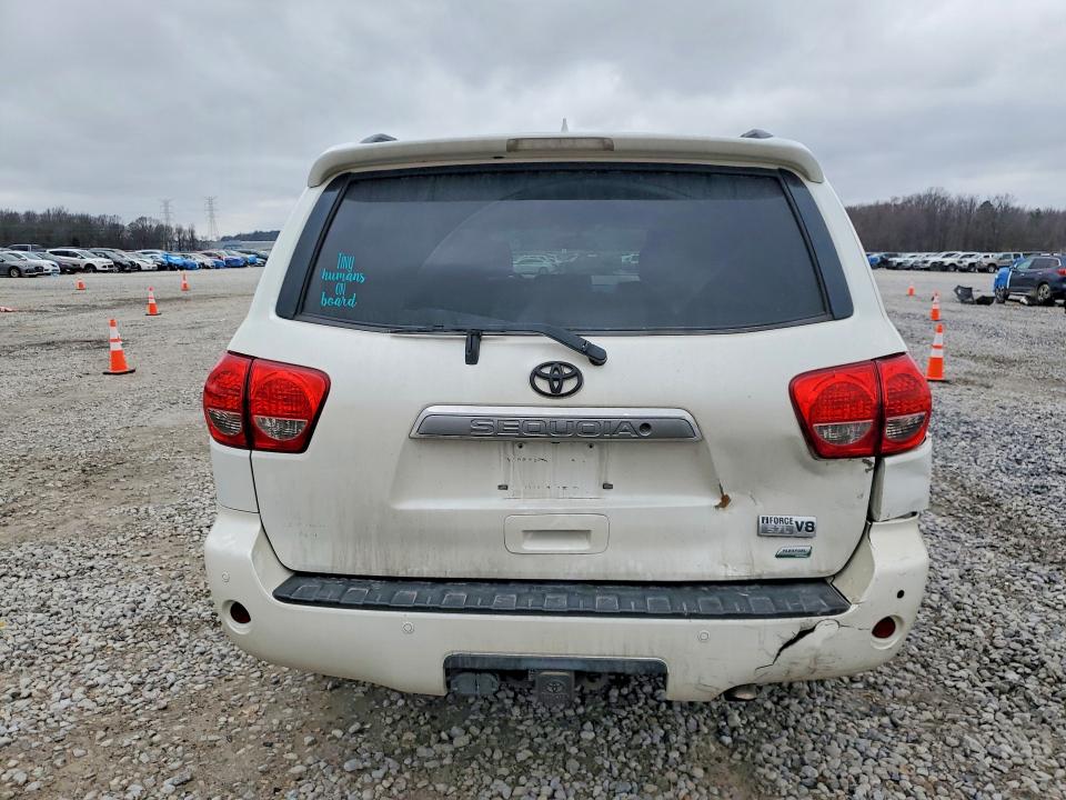 Photo 6 from auction – 2013 TOYOTA SEQUOIA with VIN 5TDDW5G12DS083414