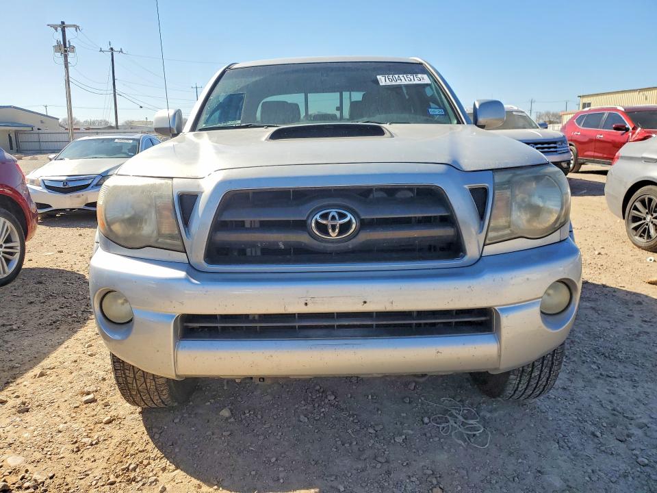 Photo 5 from auction – 2008 TOYOTA TACOMA with VIN 3TMKU72NX8M017752