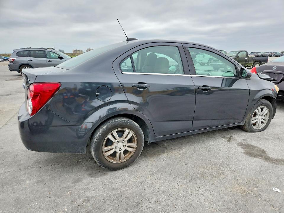 Photo 3 from auction – 2015 CHEVROLET SONIC with VIN 1G1JC5SH2F4169765