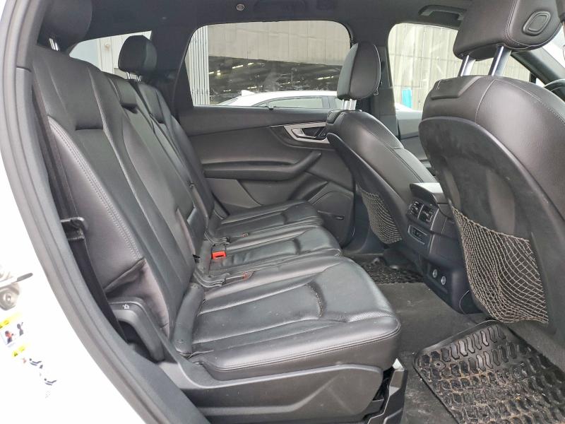 Photo 11 from auction – 2018 AUDI Q7 PREMIUM with VIN WA1LHAF79JD001555