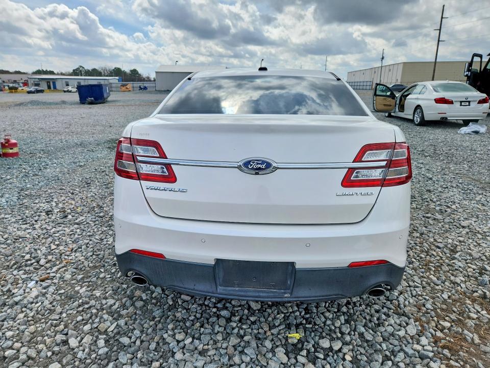 Photo 6 from auction – 2016 FORD TAURUS with VIN 1FAHP2F8XGG105787