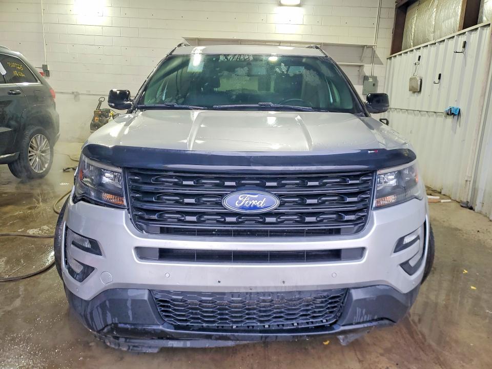 Photo 5 from auction – 2017 FORD EXPLORER with VIN 1FM5K8GT3HGD23519