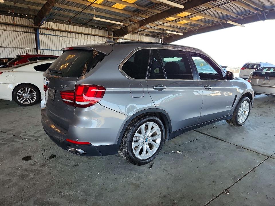 Photo 3 from auction – 2016 BMW X5 XDR40E with VIN 5UXKT0C58G0S76992