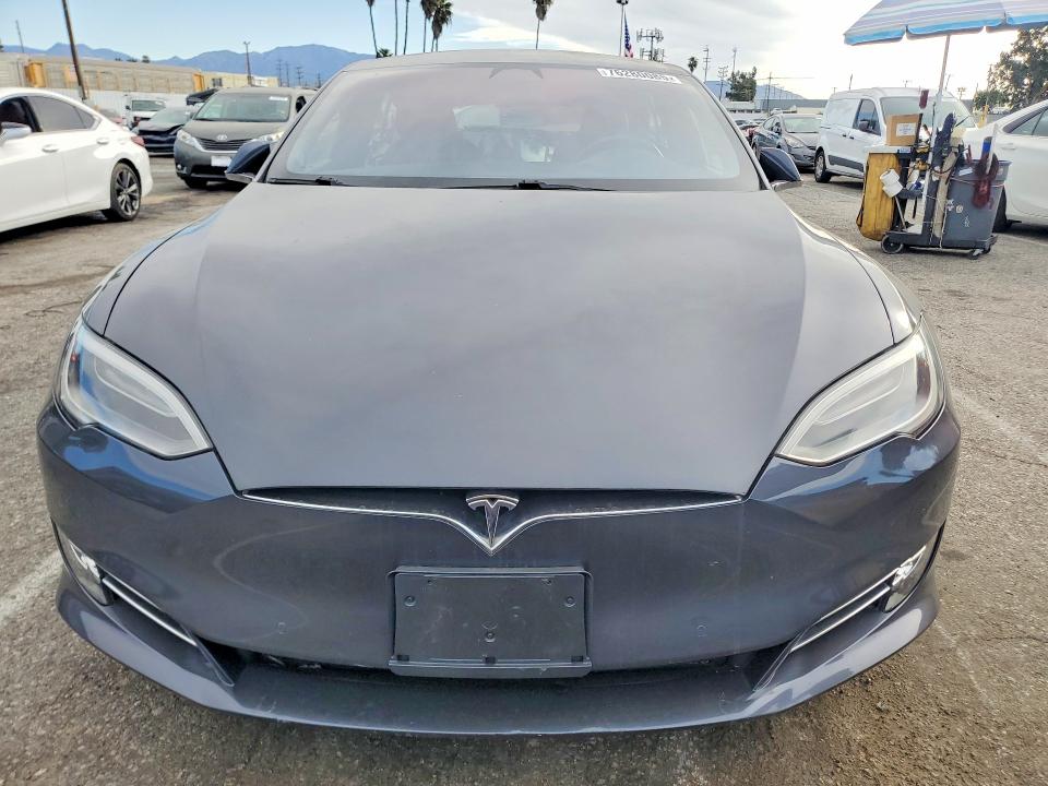 Photo 5 from auction – 2017 TESLA MODEL S with VIN 5YJSA1E12HF183203