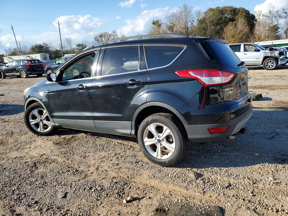 Photo 2 from auction – 2016 FORD ESCAPE with VIN 1FMCU0GX6GUB94097