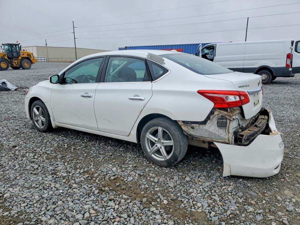 Photo 2 from auction – 2017 NISSAN SENTRA with VIN 3N1AB7AP4HY284613