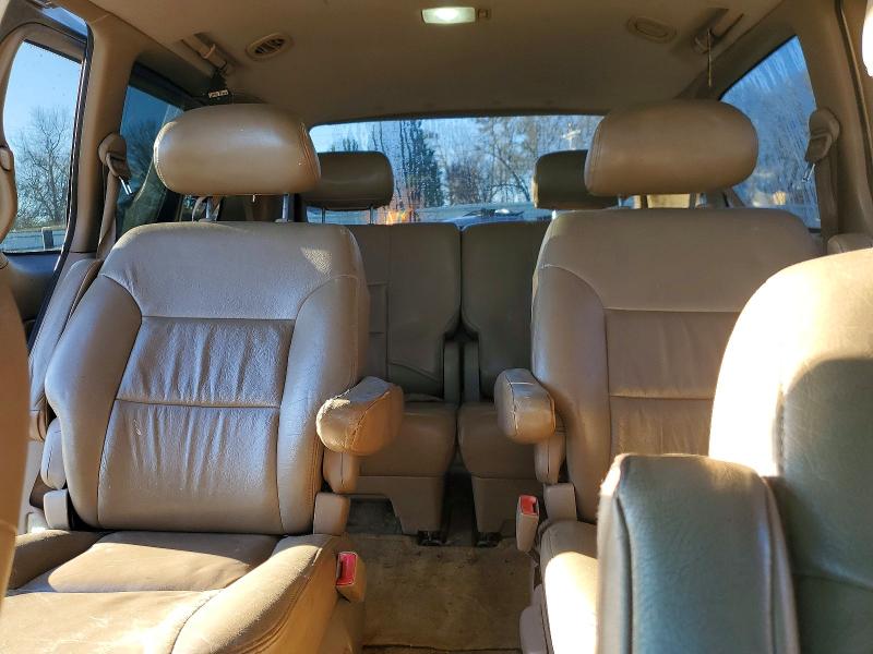 Photo 10 from auction – 2000 TOYOTA SIENNA with VIN 4T3ZF13C8YU264642