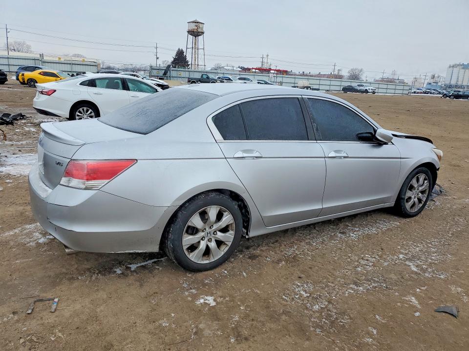 Photo 3 from auction – 2010 HONDA ACCORD EXL with VIN 1HGCP3F82AA019783