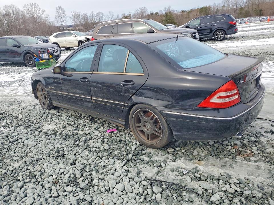 Photo 2 from auction – 2002 MERCEDES-BENZ C with VIN WDBRF65J02F232851