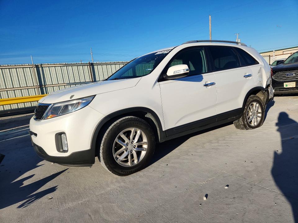 KIA SORENTO 2015 with VIN 5XYKT3A69FG627786 - Photo from auction