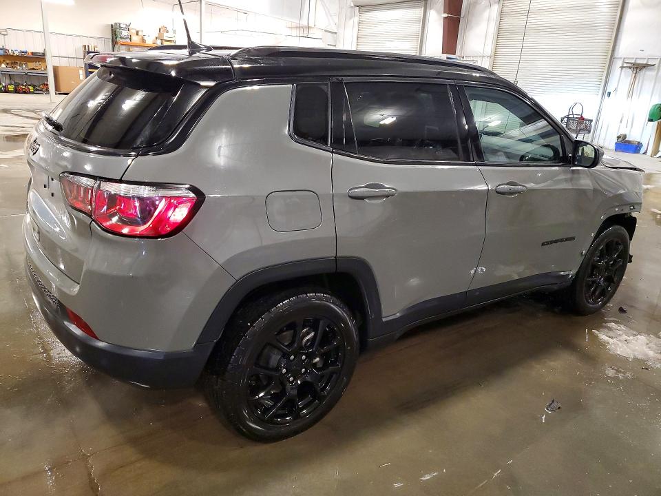 Photo 3 from auction – 2023 JEEP COMPASS LA with VIN 3C4NJDBN8PT510113