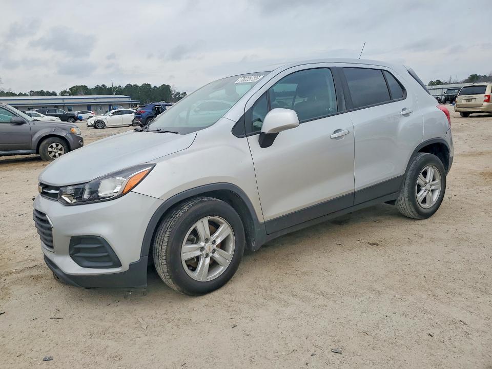 CHEVROLET TRAX 2020 with VIN 3GNCJKSB7LL163991 - Photo from auction