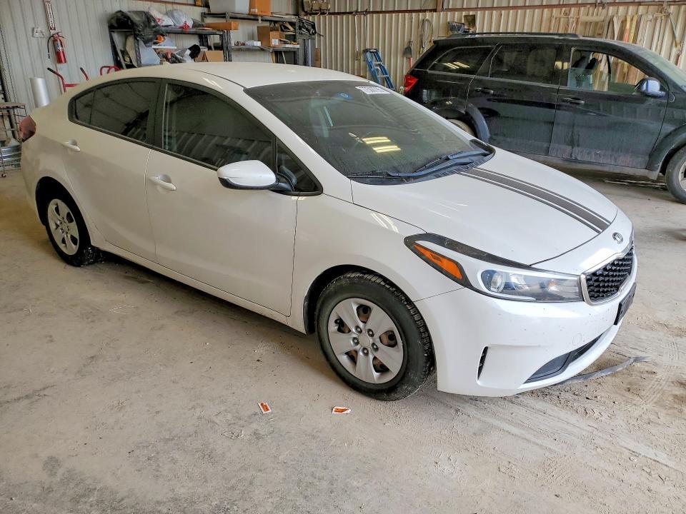 Photo 4 from auction – 2017 KIA FORTE with VIN 3KPFL4A70HE091522