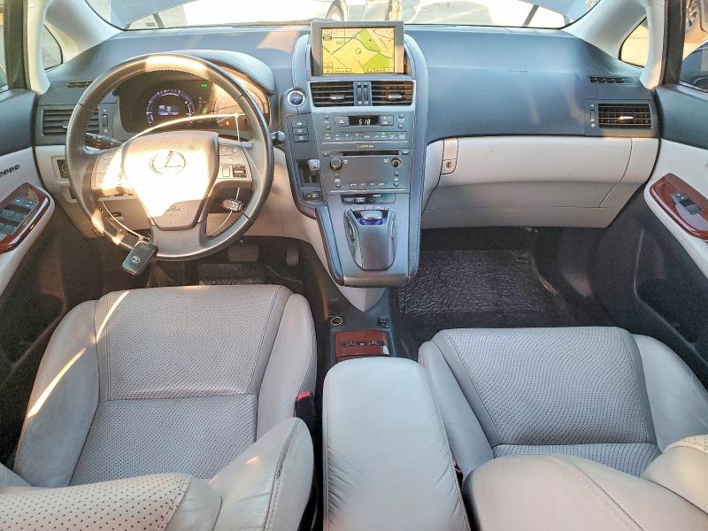 Photo 8 from auction – 2010 LEXUS HS with VIN JTHBB1BA1A2019918