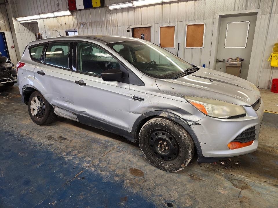 Photo 4 from auction – 2014 FORD ESCAPE S with VIN 1FMCU0F70EUC56205