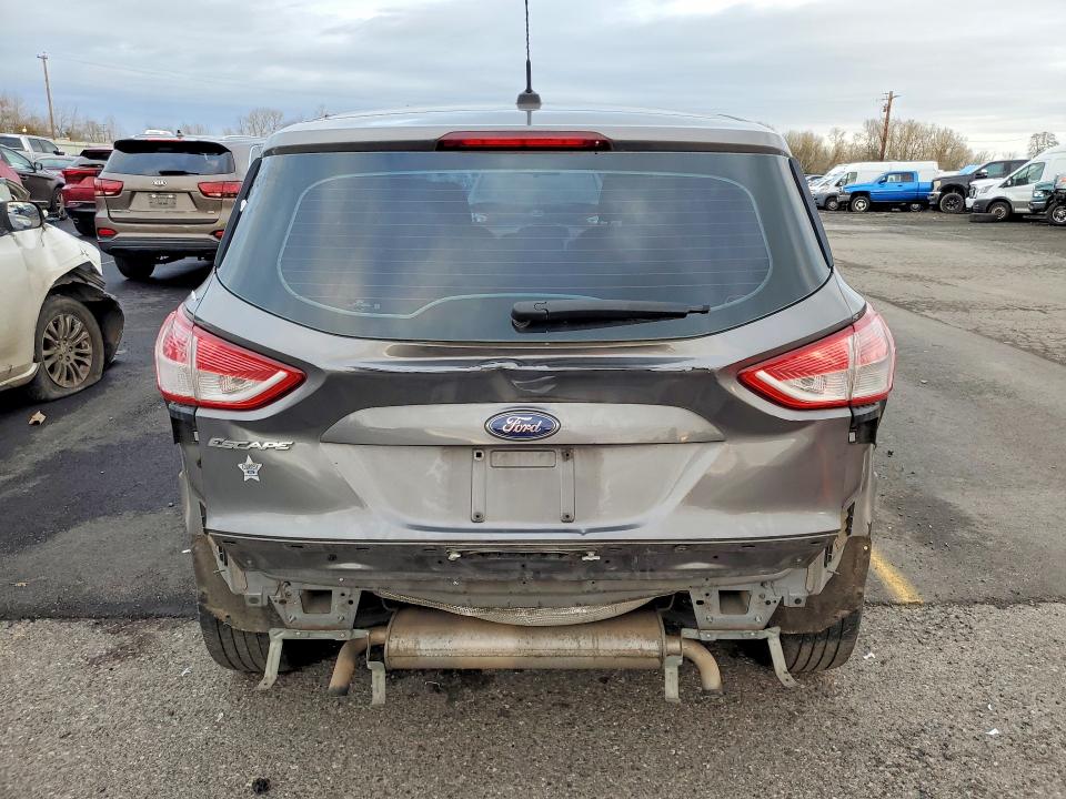 Photo 6 from auction – 2013 FORD ESCAPE S with VIN 1FMCU0F73DUC79072