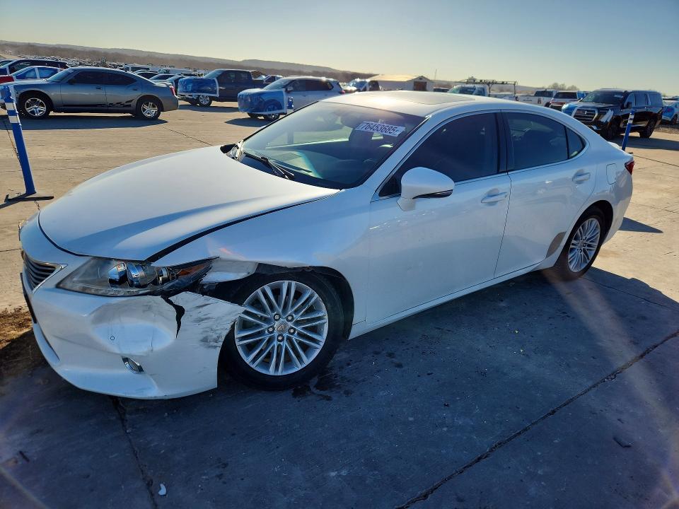LEXUS ES 350 2013 with VIN JTHBK1GGXD2030806 - Photo from auction