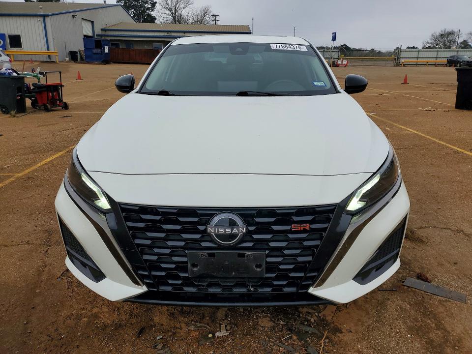 Photo 5 from auction – 2023 NISS ALTIMA with VIN 1N4BL4CV5PN324384