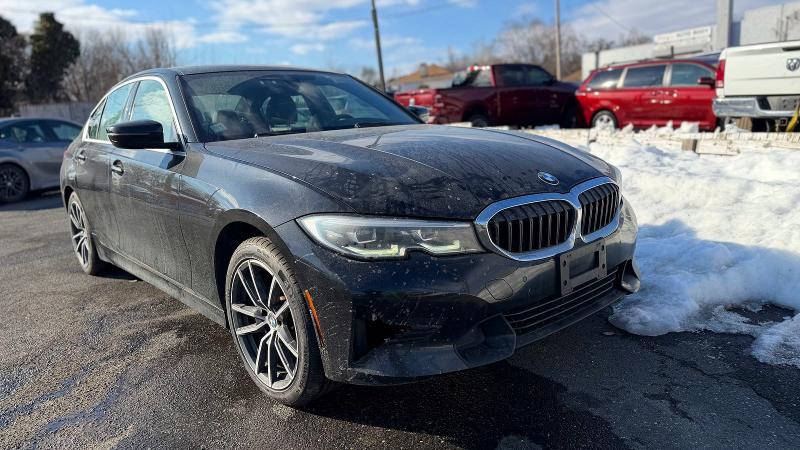 BMW 330XI 2021 z numerem VIN 3MW5R7J03M8C00530 - Zdjęcie z aukcji